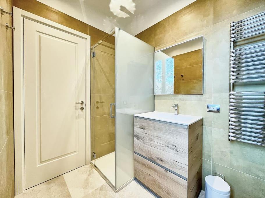 Lovely Flat With Park View Apartment Mailand